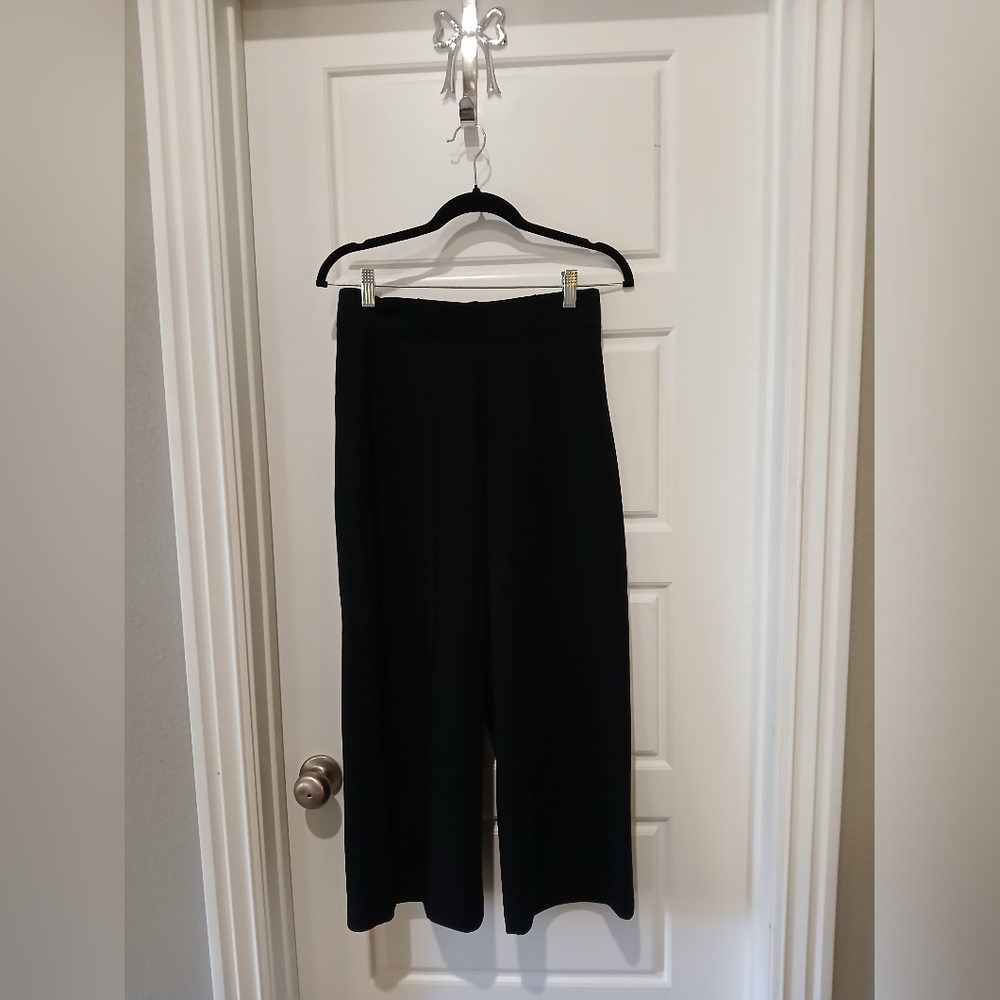 Petite Black Women's Wideleg Pants